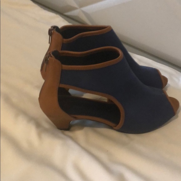 Booties - Picture 3 of 5